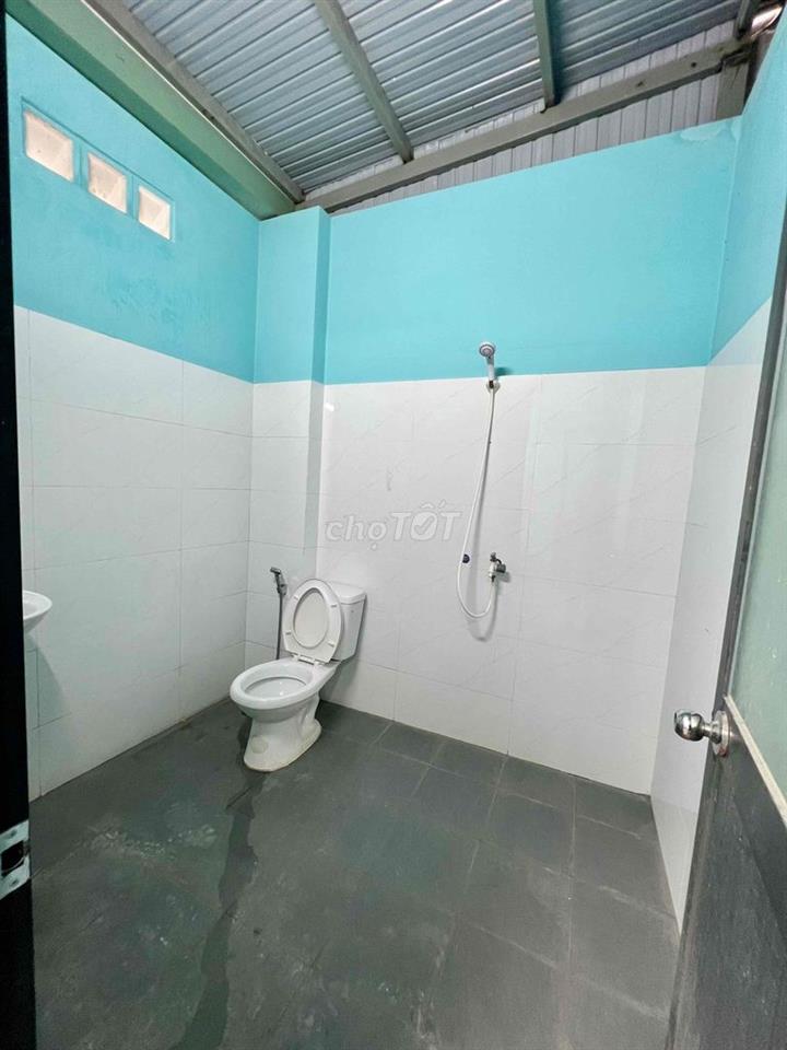 Cho Thuê Xưởng Mới Xây DT 5x35m Có Gác Lửng Hẻm Rộng Xe Tải 5 Tấn