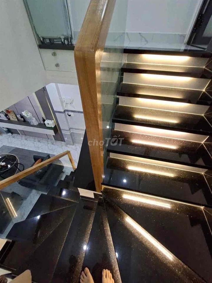 Cho thuê nhà nguyên căn Nguyễn Kiệm, Gò Vấp – 16tr/tháng – 2PN – 3WC