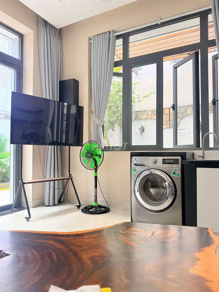 Cho Thuê Căn Hộ homtay Q1 Gần Bùi Viện 