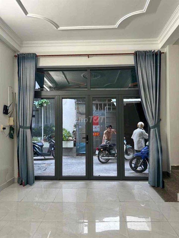 Cho thuê nhà hẻm xe hơi vào tận cửa ngay Emart Phan Huy Ích Gò Vấp
