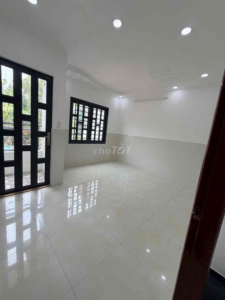 CHO THUÊ NHÀ NGUYÊN CĂN MẶT TIỀN ĐƯỜNG DIỆN TÍCH RỘNG P11 GÒ VẤP