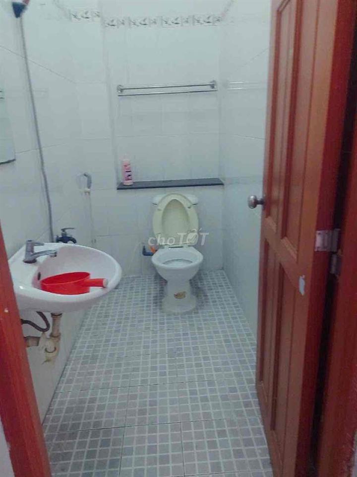 Cho thuê nhà nguyên căn hẻm xe tải đậu cửa đường Phan Huy Ích Gò Vấp