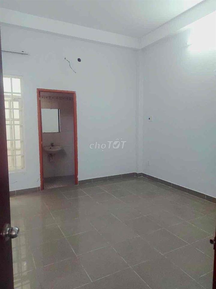 Cho thuê nhà nguyên căn hẻm xe tải đậu cửa đường Phan Huy Ích Gò Vấp