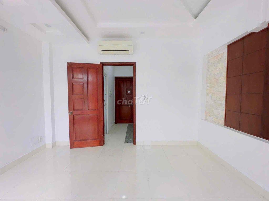 Cho thuê nhà sau lưng căn mặt tiền đường Quang Trung Gò Vấp