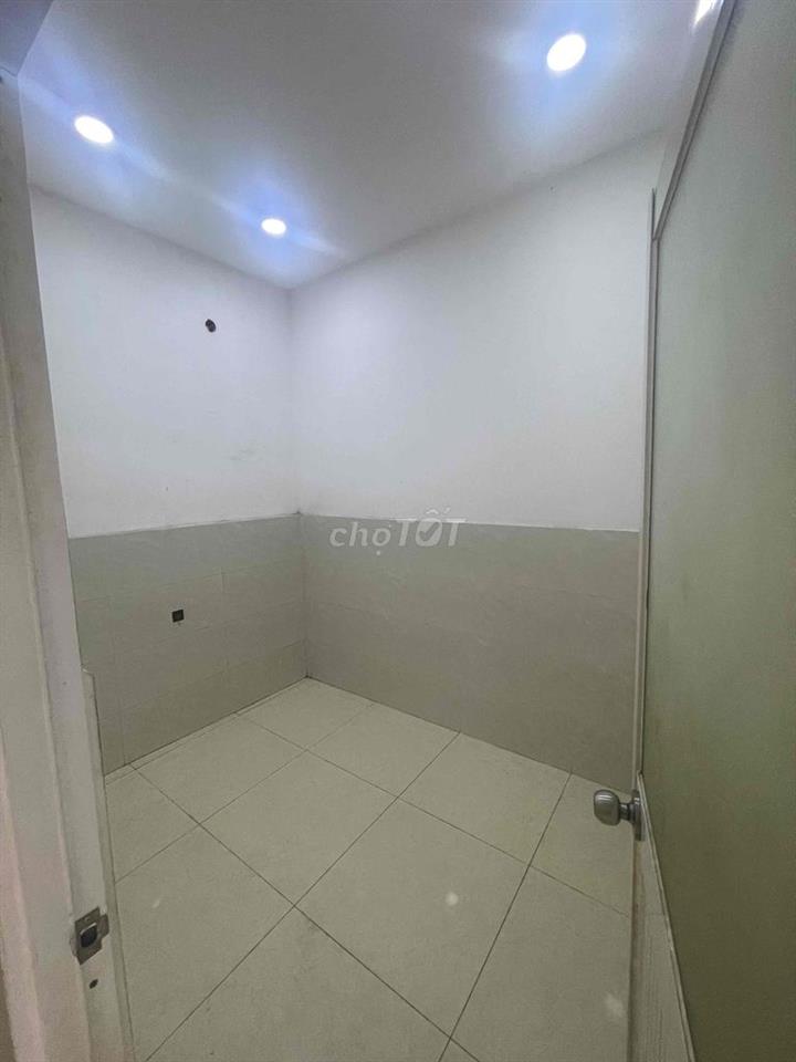 💎 💎 💎 NHÀ MẶT TIỀN LƯƠNG NGỌC QUYẾN 2PN 1WC GẦN CHỢ GÒ VẤP GIÁ 7,5TR