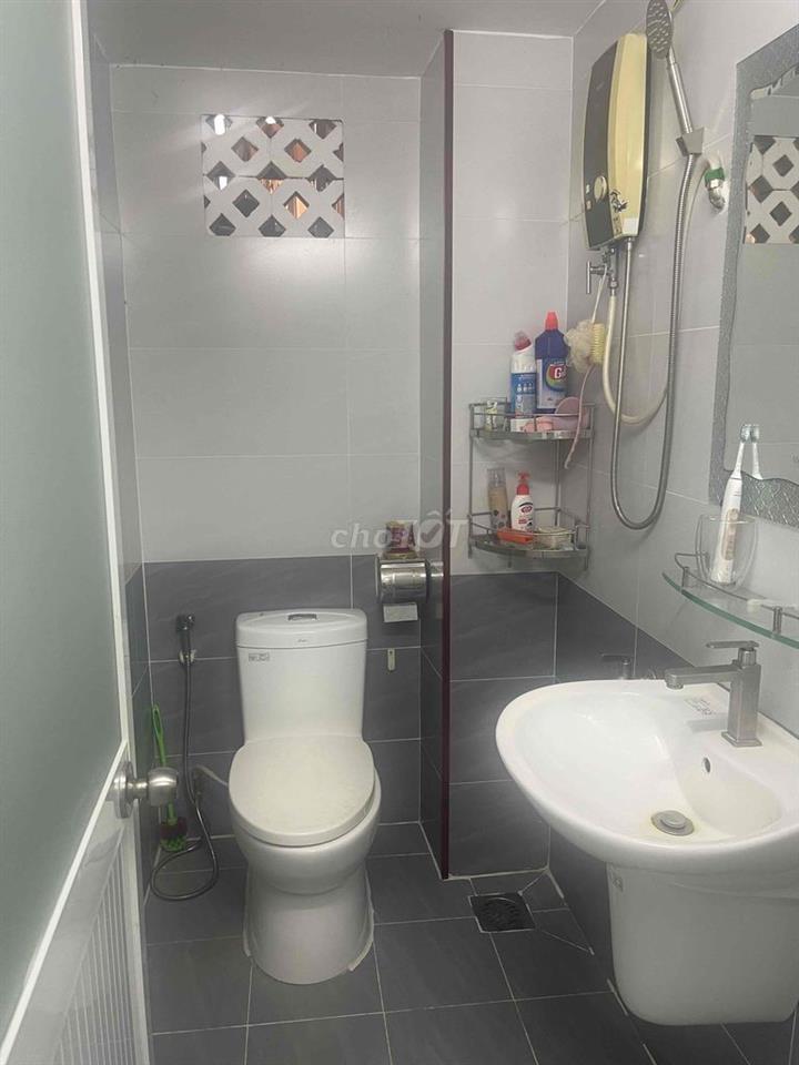 💎 💎 💎 TRỆT LỬNG 2 LẦU ST 5❌11M CÓ 4PN 4WC HẺM XE TẢI PHẠM VĂN CHIÊU