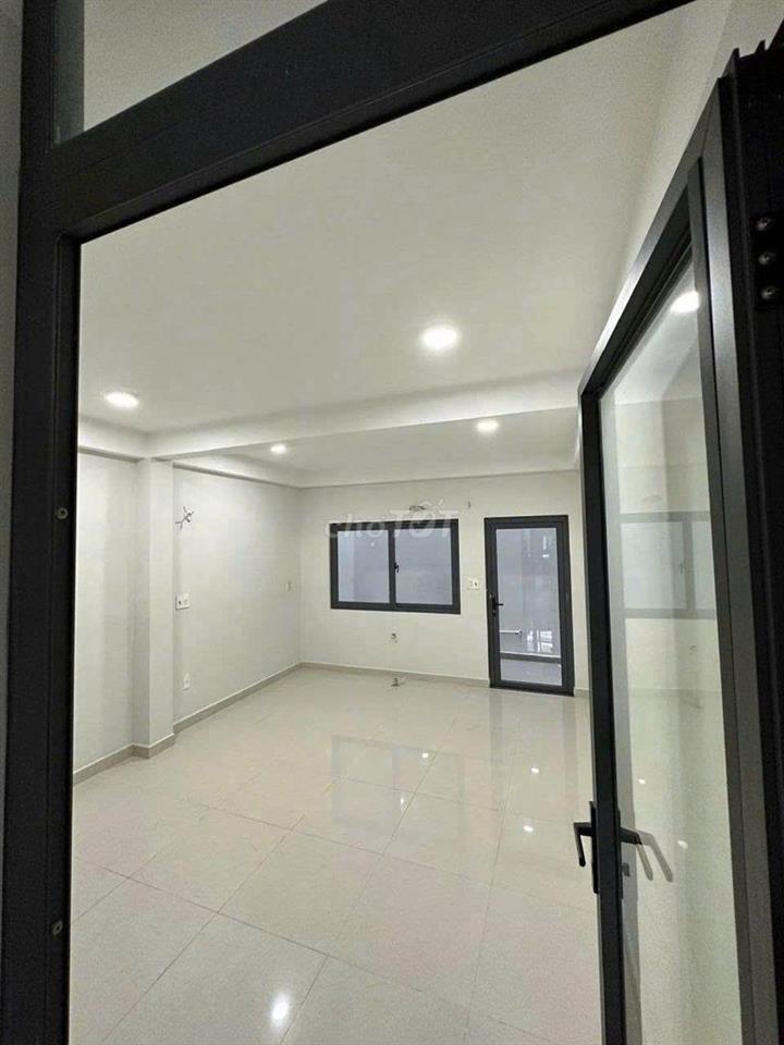 Chính chủ cho thuê nhà MT 262B Huỳnh Văn Bánh P.11 Q.Phú Nhuận