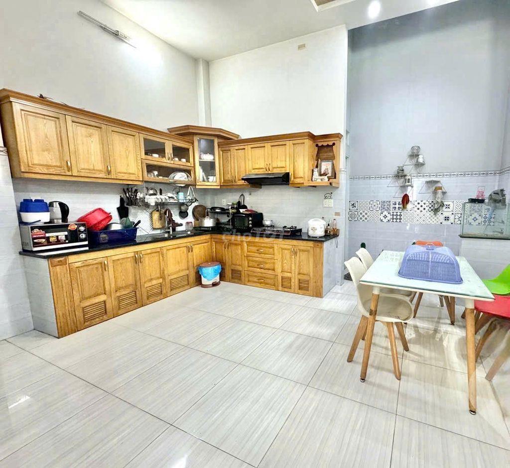 Cần cho thuê nhà HXH 343/2B Nguyễn Trọng Tuyển P.1 Q.Tân Bình