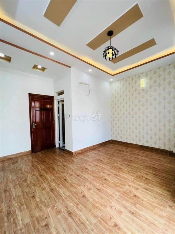 Cần cho thuê nhà 245/8A Nguyễn Trãi P.Nguyễn Cư Trinh Quận 1.