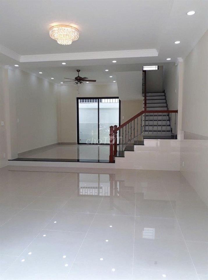 Cần cho thuê nhà HXT 293/6A Bàu Cát, P. 12, Q. Tân Bình.