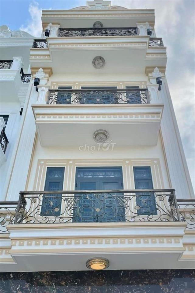 Cần cho thuê nhà MT 571B Phạm Văn Bạch P.15 Q.Tân Bình.