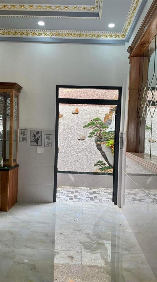 Cần cho thuê nhà MT 571B Phạm Văn Bạch P.15 Q.Tân Bình.
