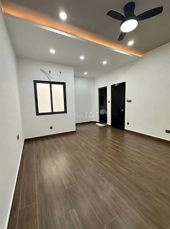 Cần cho thuê nhà ngang 6m MT 66B Trần Văn Quang P.10 Q.Tân Bình