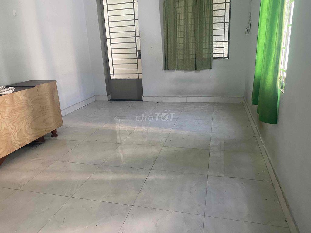 cho thuê nhà 3 x 10 đường Quang trung