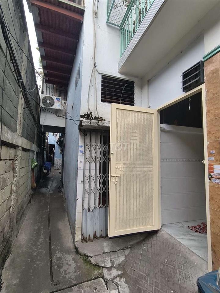 [3PN] Cách Mạng Tháng Tám 1 Trệt 3 lầu 3 Phòng ngủ 2WC
