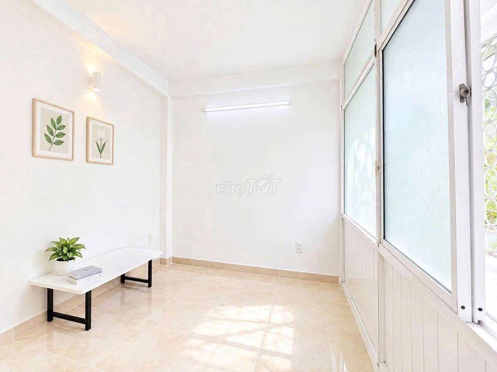 Nhà NC Xô Viết Nghệ Tĩnh 32m2 1 Trệt 3 Lầu 3PN Sân thượng view Đẹp