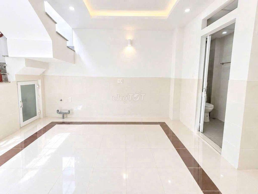 Nhà NC Xô Viết Nghệ Tĩnh 32m2 1 Trệt 3 Lầu 3PN Sân thượng view Đẹp