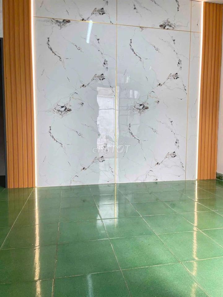 4,5x11 trệt lầu 2pn 3wc có 1 máy lạnh gần pmqtrung 
