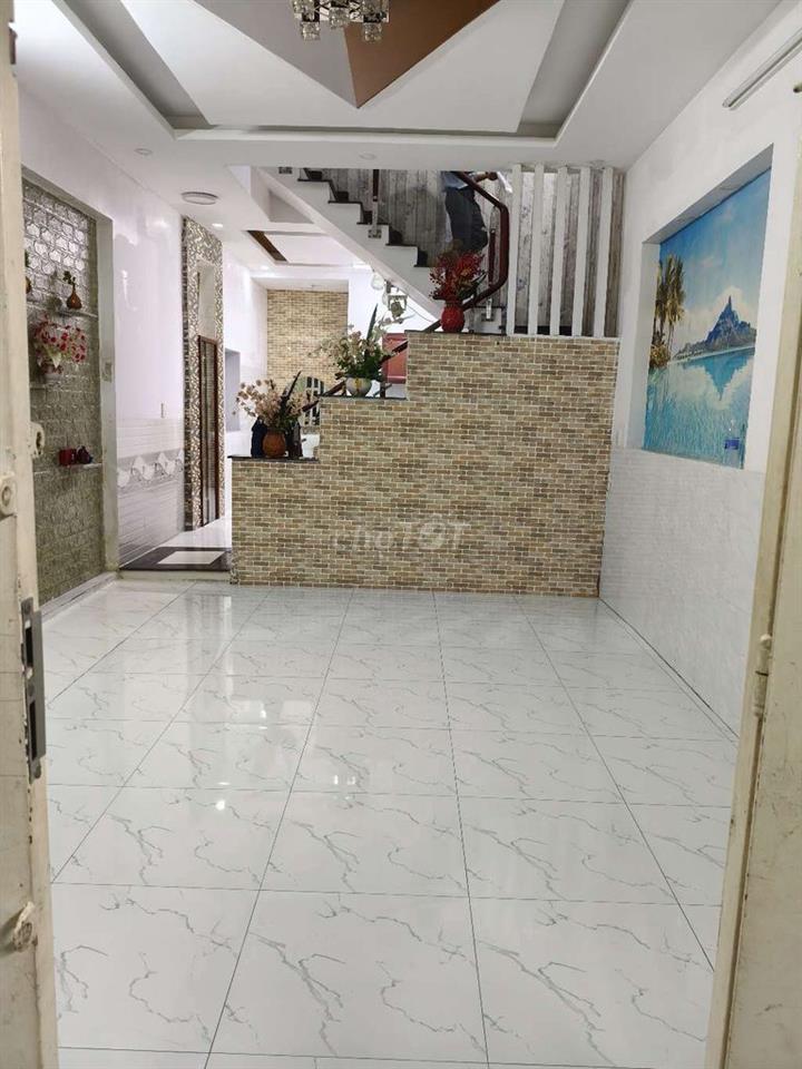 4x15m trệt lầu 3pn có máy lạnh hẻm 6m gần bãi ô tô 