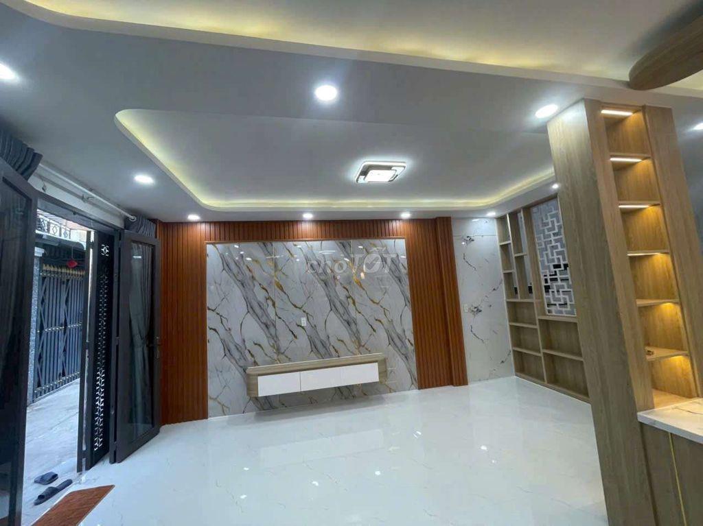 nhà mới đẹp có nội thất 6x8m trệt lầu 2pn 2wc 2 máy lạnh gần n máy bia