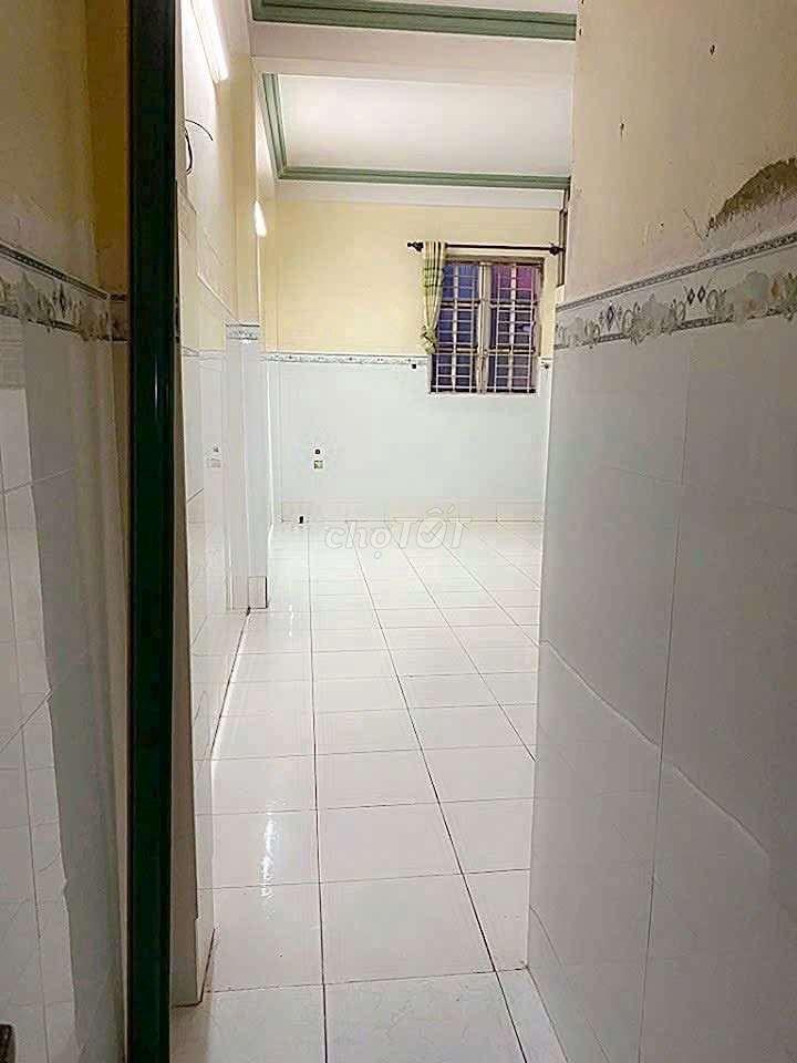 5x8 trệt lầu 2pn 2wc ng t đặng gần tth21 nhanh lên ạ 