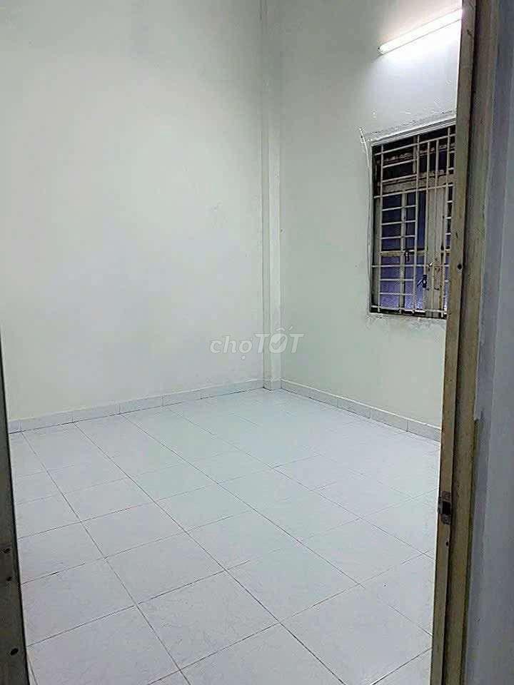 5x8 trệt lầu 2pn 2wc ng t đặng gần tth21 nhanh lên ạ 