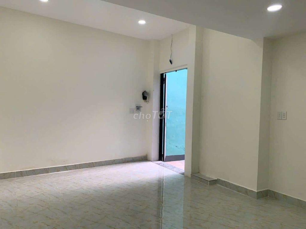 4x8m trệt lầu 1pn 2wc gần chợ cầu gần GV, TBinh sạch sẽ 
