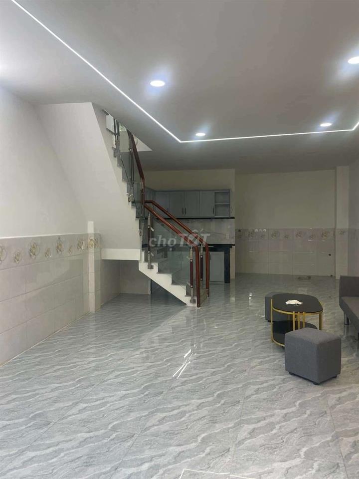 nhà đẹp mới 2pn 2wc hẻm 4m tth21 gần pmqtrung 