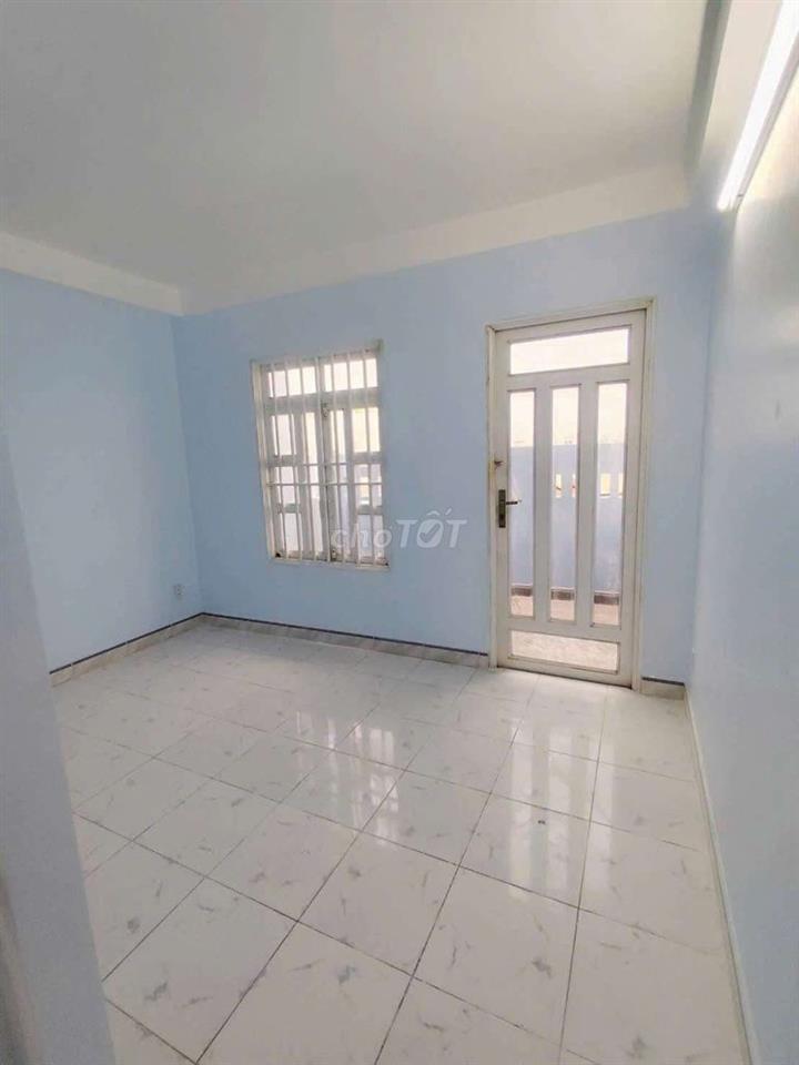 mới sơn sửa 4x13m 3 lầu 4pn sân thượng hẻm ô tô lâm thị hố 