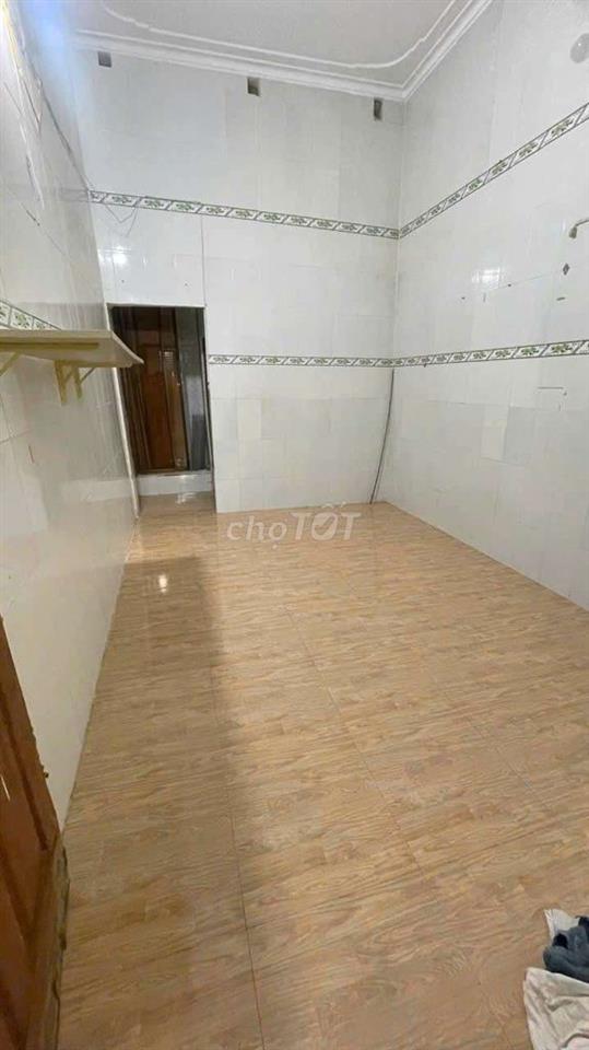6x20m có 2pn 3wc gần cầu giao khẩu hẻm ô tô gần Ngã tư ga 