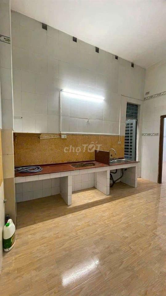 6x20m có 2pn 3wc gần cầu giao khẩu hẻm ô tô gần Ngã tư ga 