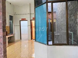 6x20m có 2pn 3wc gần cầu giao khẩu hẻm ô tô gần Ngã tư ga 