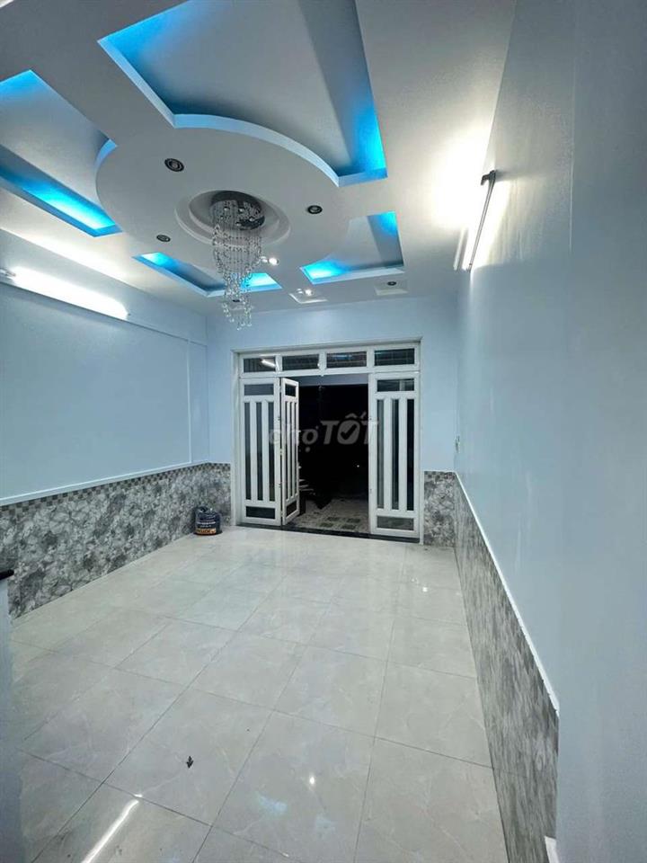 nhà mới sơn sửa 4x14m 3 lầu 4pn 4wc hẻm ô tô 6m vào ở ngay 
