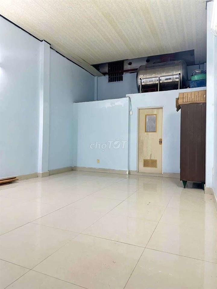 4x14m trệt 1pn + lửng rộng, 2wc ht17 có giếng trời thoáng gần bx buýt 