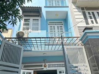 nhà mới sơn 4pn 4wc hẻm ô tô gần gò vấp dt 4x18m, có sân thượng