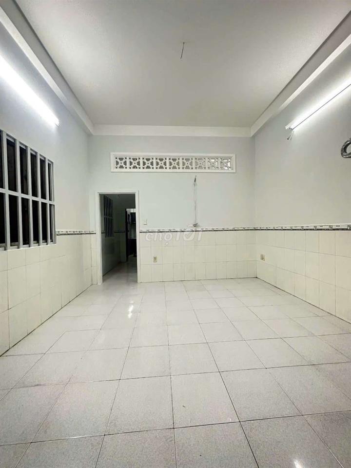 mới sơn hẻm thông 5m ô tô nhà 3pn 2wc căn góc thoáng, kdoanh nhỏ 