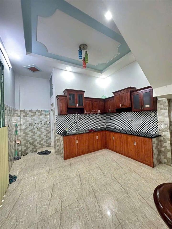 căn góc ô tô đậu cửa 4pn gần trường Nguyễn trung trực nhà mới 4 tầng 