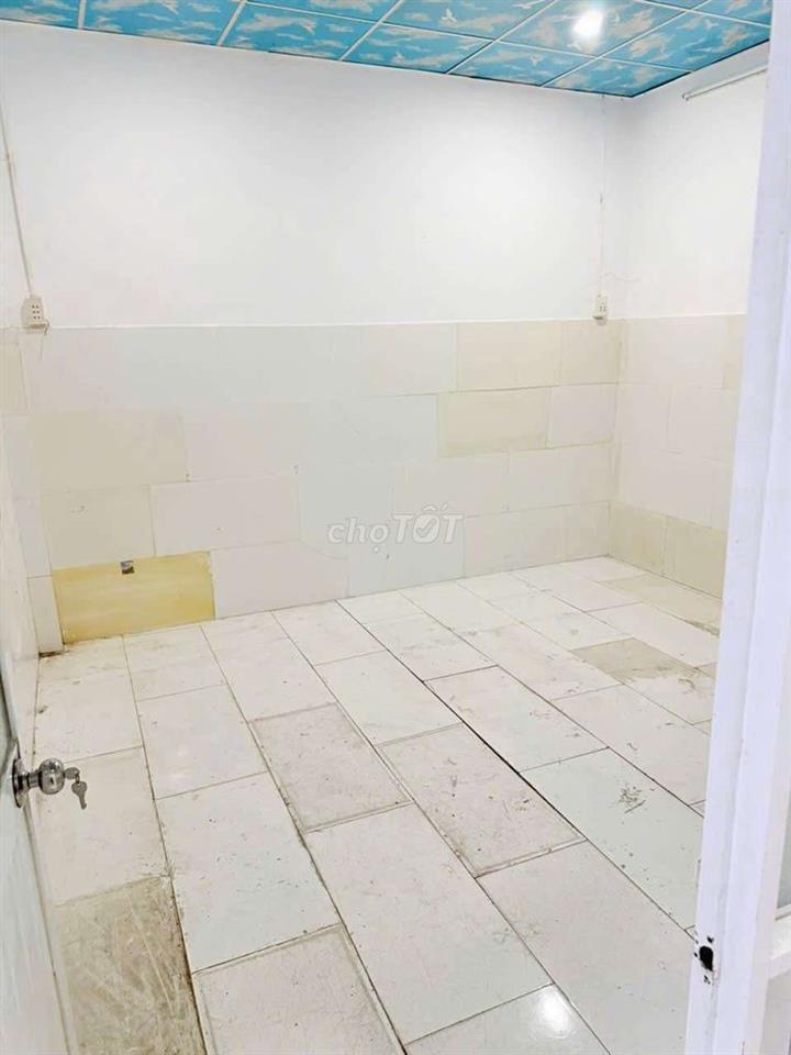 5x30 mặt tiền trần thị bảy hợp kho VP cty giao nhận có 2pn 