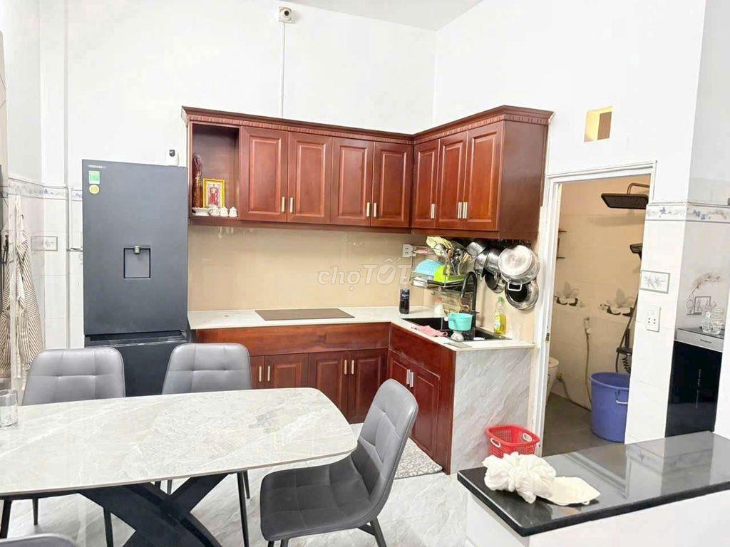 full nội thất 4,5x13 trệt 3 lầu 4pn 3wc hẻm ô tô 5m gần pmqtrung 