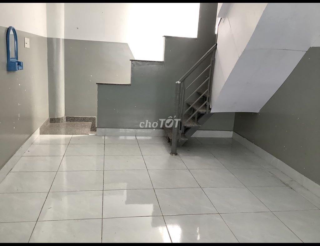 Cho thuê nhà LÊ LƠI 2PN, 2WC GIÁ 9TR/THANG