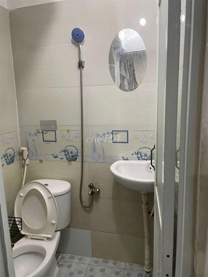 Nhà nguyên căn Lê Đức Thọ 3x9m 1 lầu 2pn kín WC trong phòng