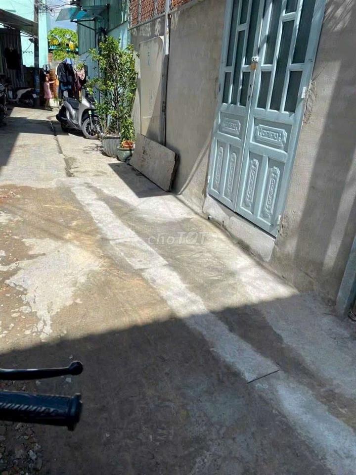 Nhà Tân thới Nhì 4x17m chia 2 căn riêng biệt được giữ sổ chính