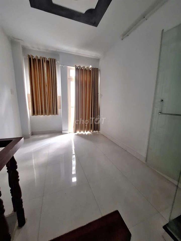 Nhà Nguyễn Văn Quá 3x4m 1 lầu đúc