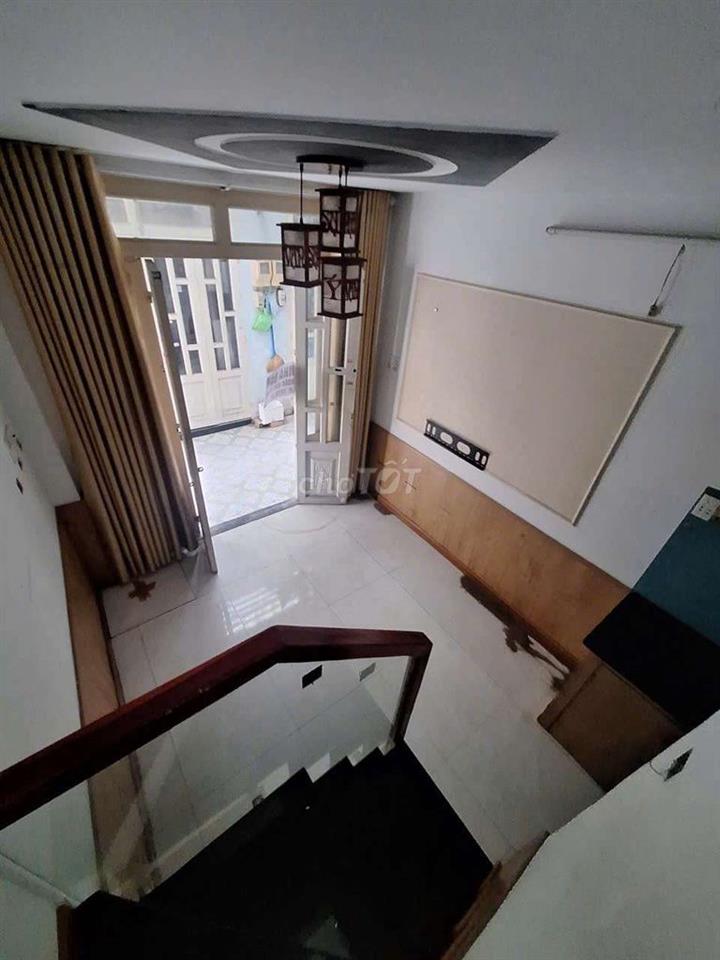 Nhà Nguyễn Văn Quá 3x4m 1 lầu đúc