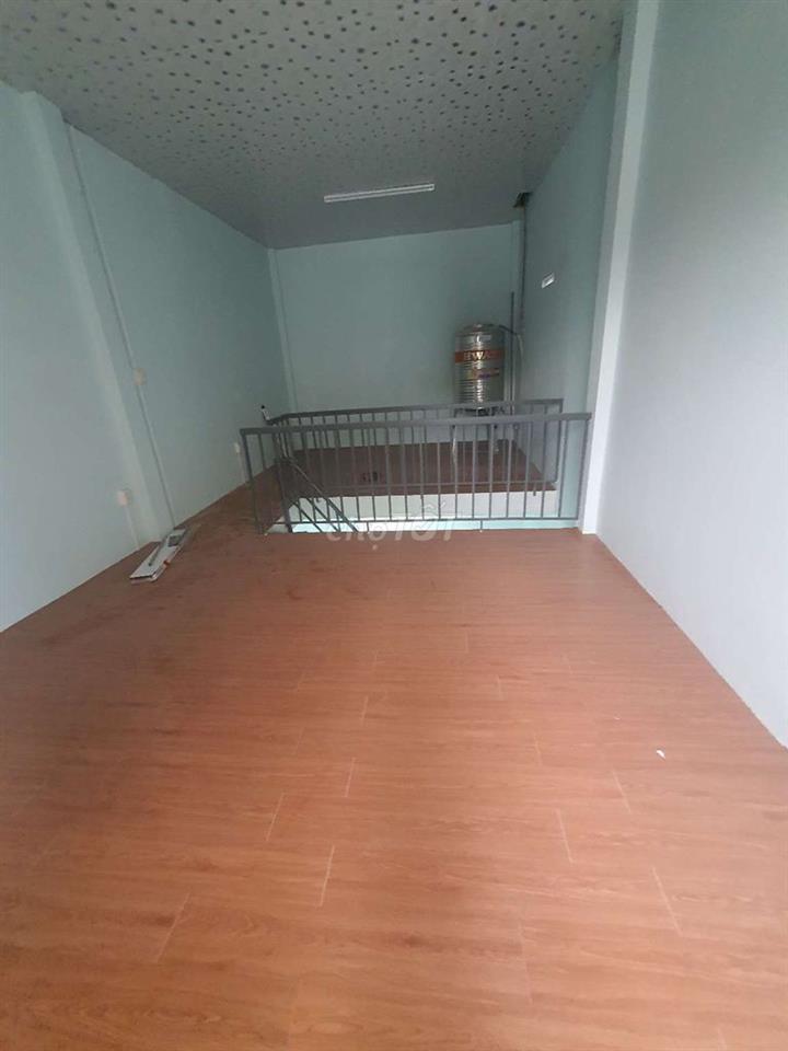 Kho Nhà Chính Chủ 4x30 + 1lửng Có Thể Làm Phòng 