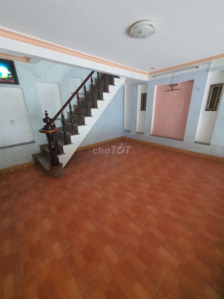Kho Nhà Chính Chủ 5x13m 1lửng 2lầu  Gồm 4pn 3wc