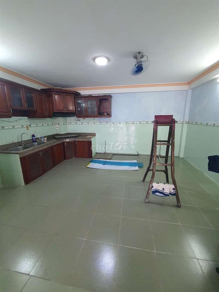 Kho Nhà Chính Chủ 5x13m 1lửng 2lầu  Gồm 4pn 3wc