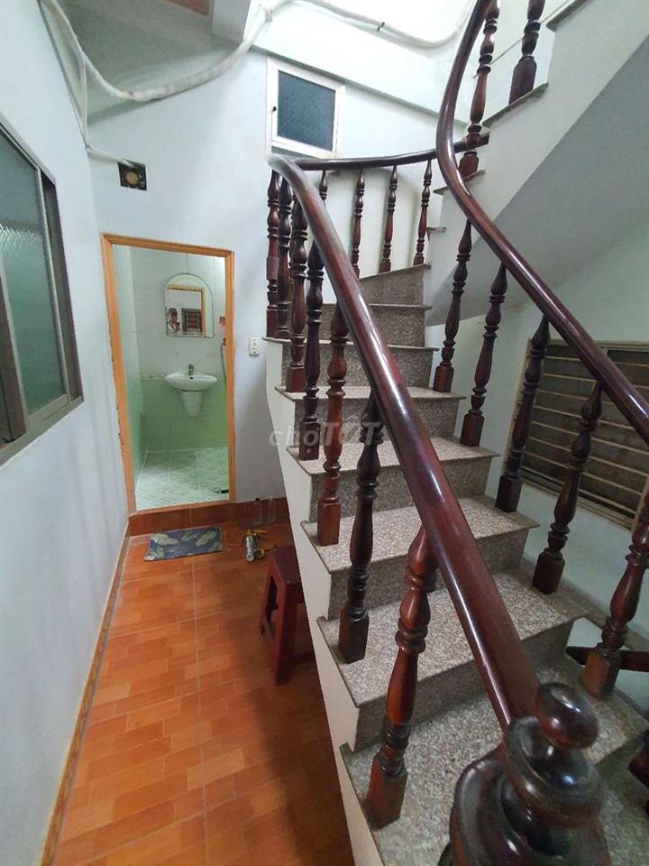 Kho Nhà Chính Chủ 5x13m 1lửng 2lầu  Gồm 4pn 3wc