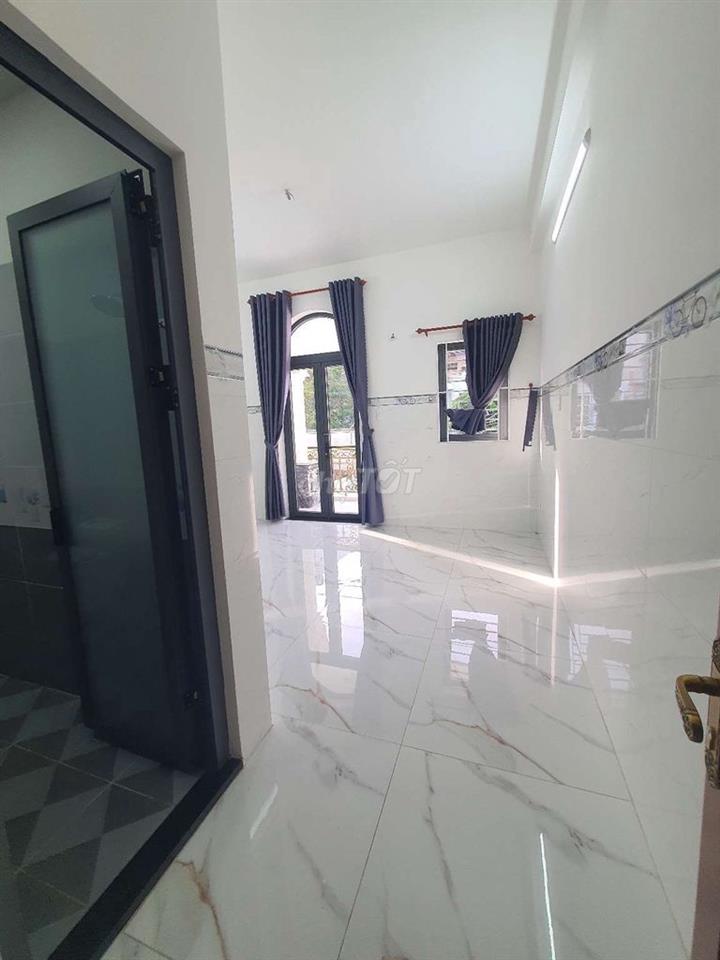 Nhà Mặt Tiền 4,5x30 2lầu 6p ngủ 5tolet
