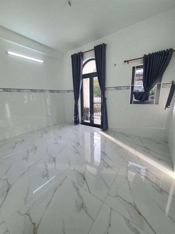 Nhà Mặt Tiền 4,5x30 2lầu 6p ngủ 5tolet